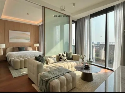 The Estelle Phrom Phong