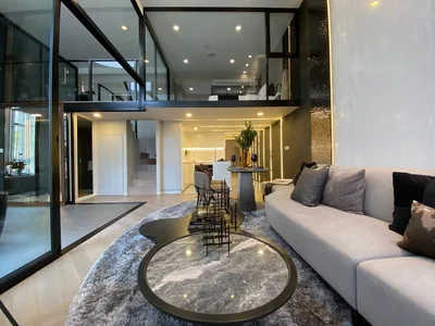 Courtyard Thonglor