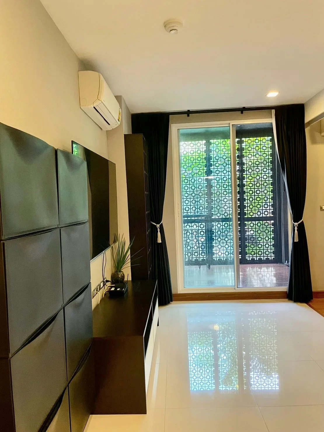At The Tree Condominium — photo 3