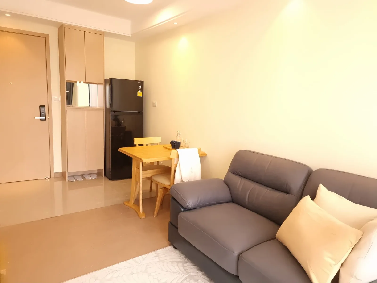 Regal Condo Sathorn-naradhiwas — photo 8