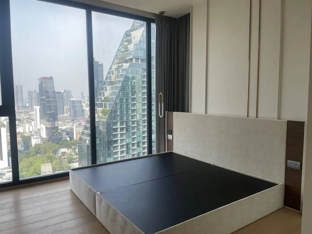Anil Sathorn 12 — photo 11