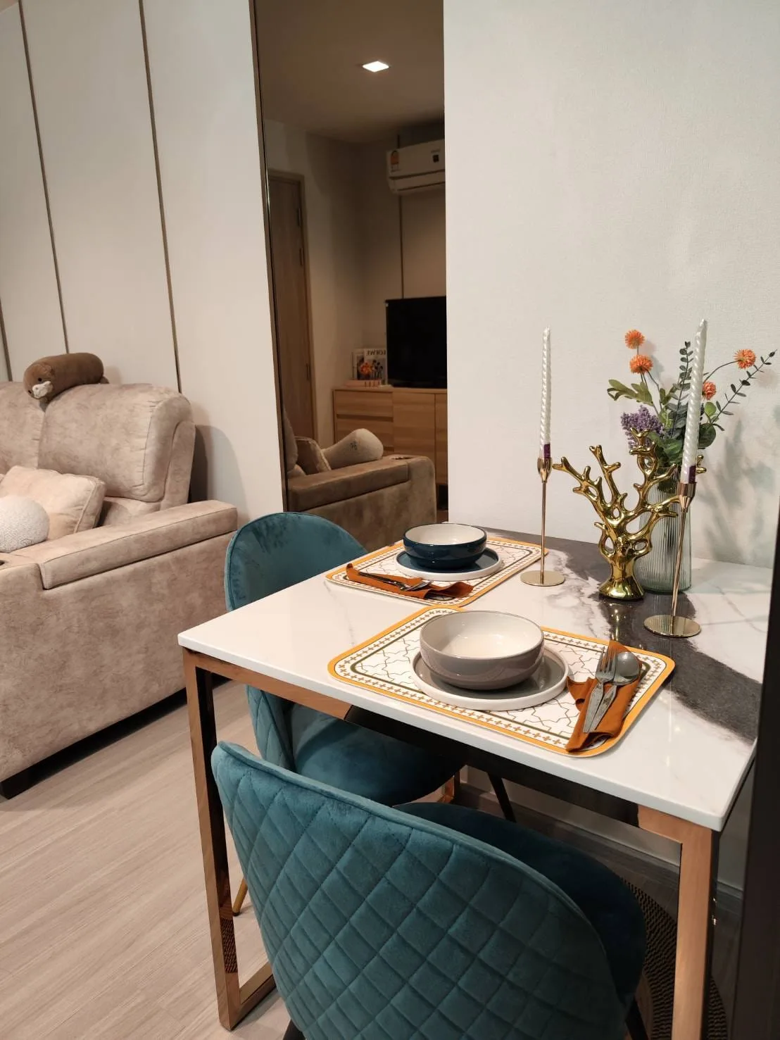 Life Sathorn Sierra — photo 1