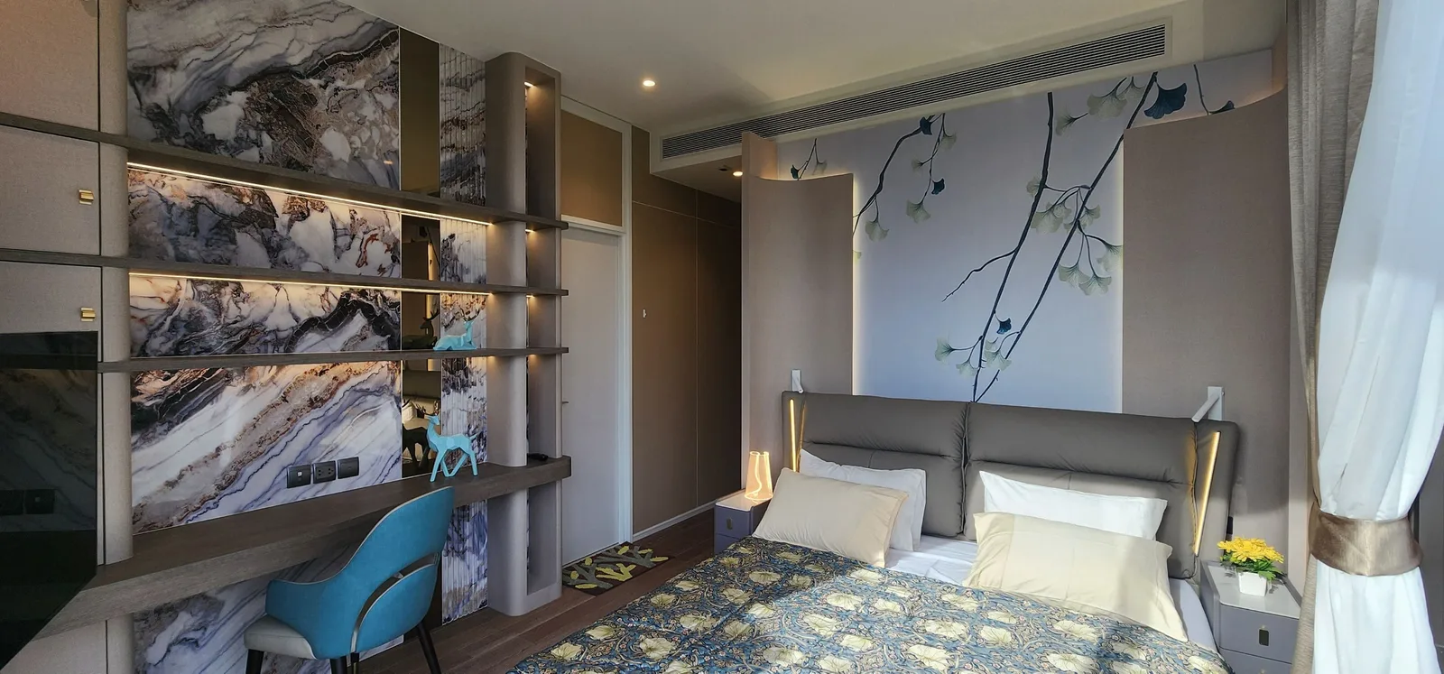 Muniq Langsuan — photo 18