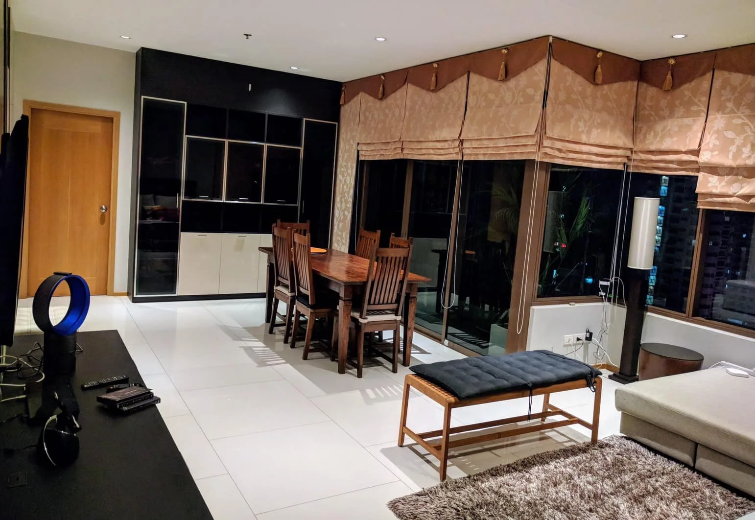 The Emporio Place — photo 3