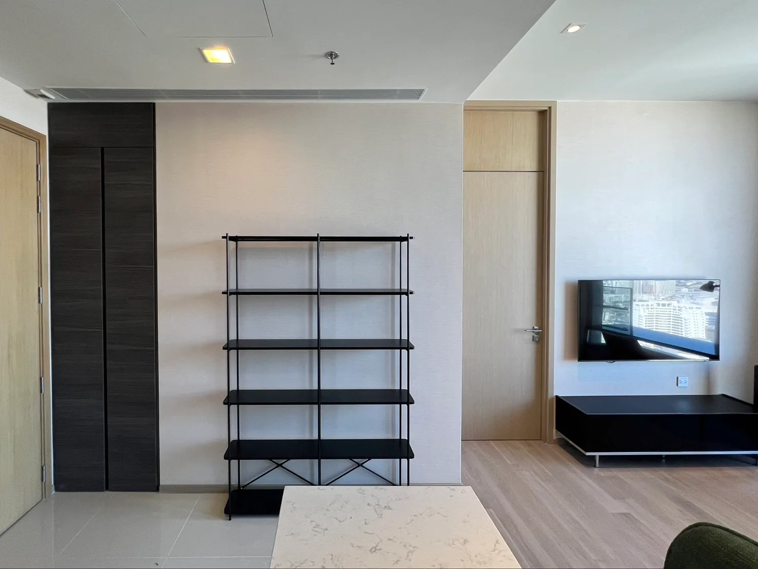 The Esse Asoke — photo 2