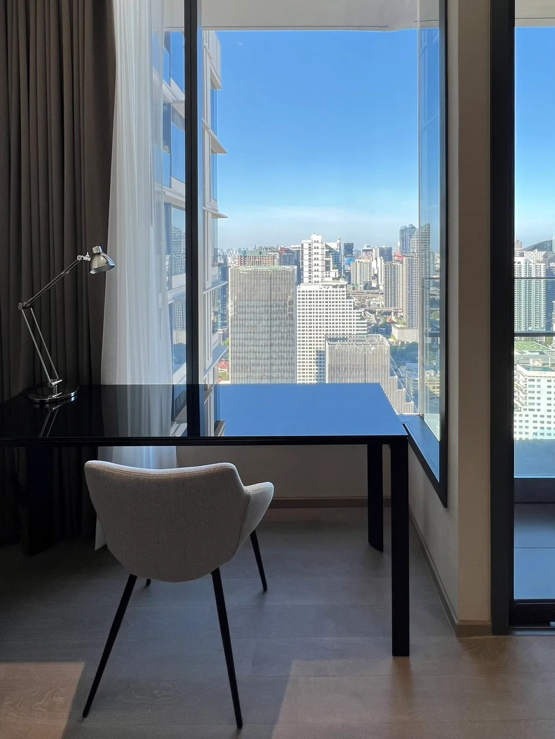 The Esse Asoke — photo 10