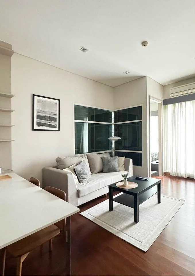 Ivy Thonglor — photo 3