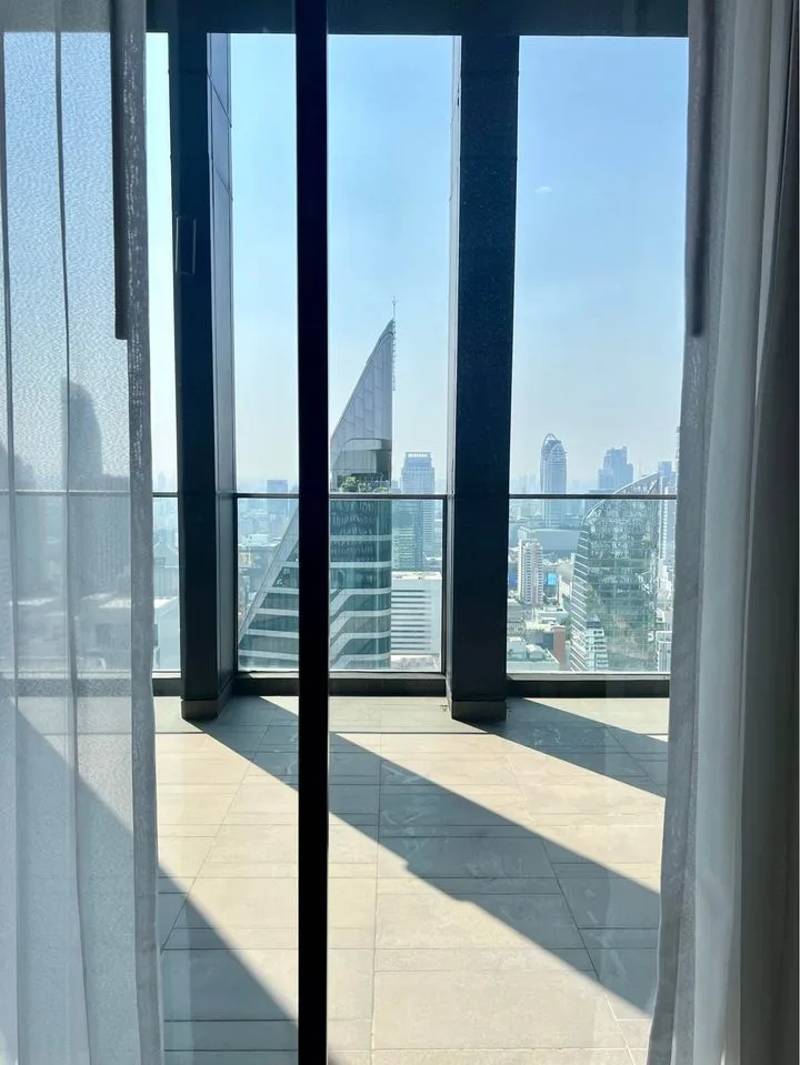 Noble Ploenchit — photo 20