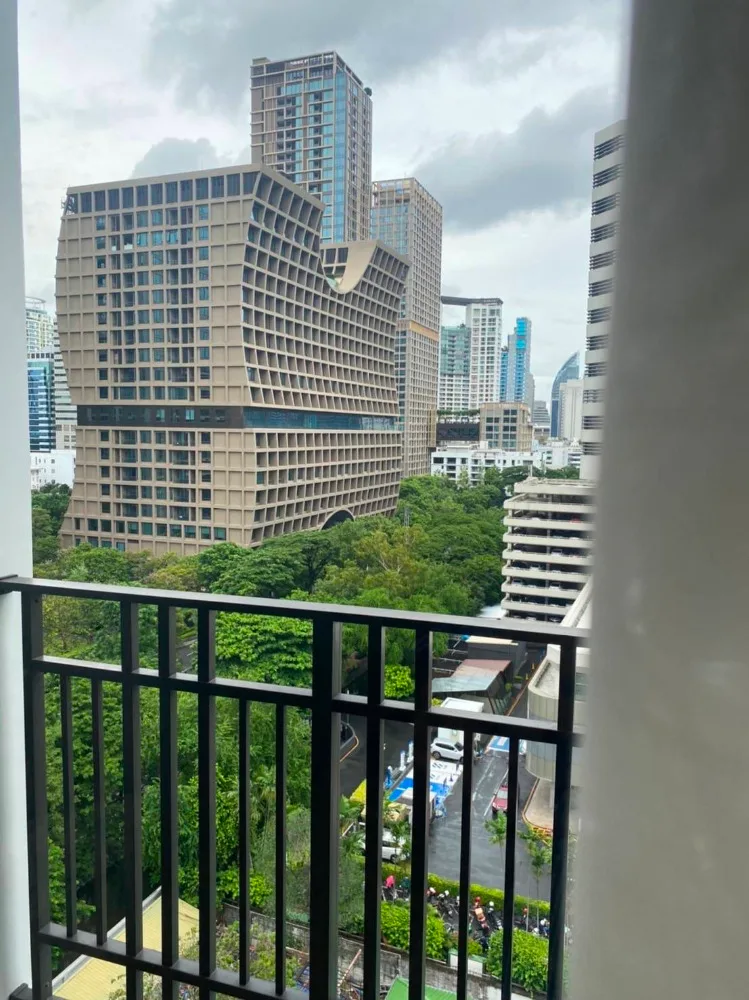 Muniq Langsuan — photo 11
