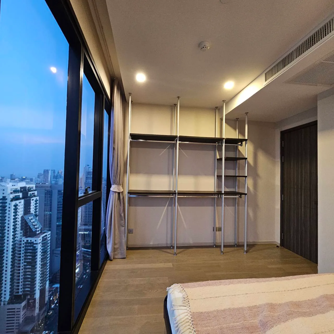 Ashton Asoke — photo 2