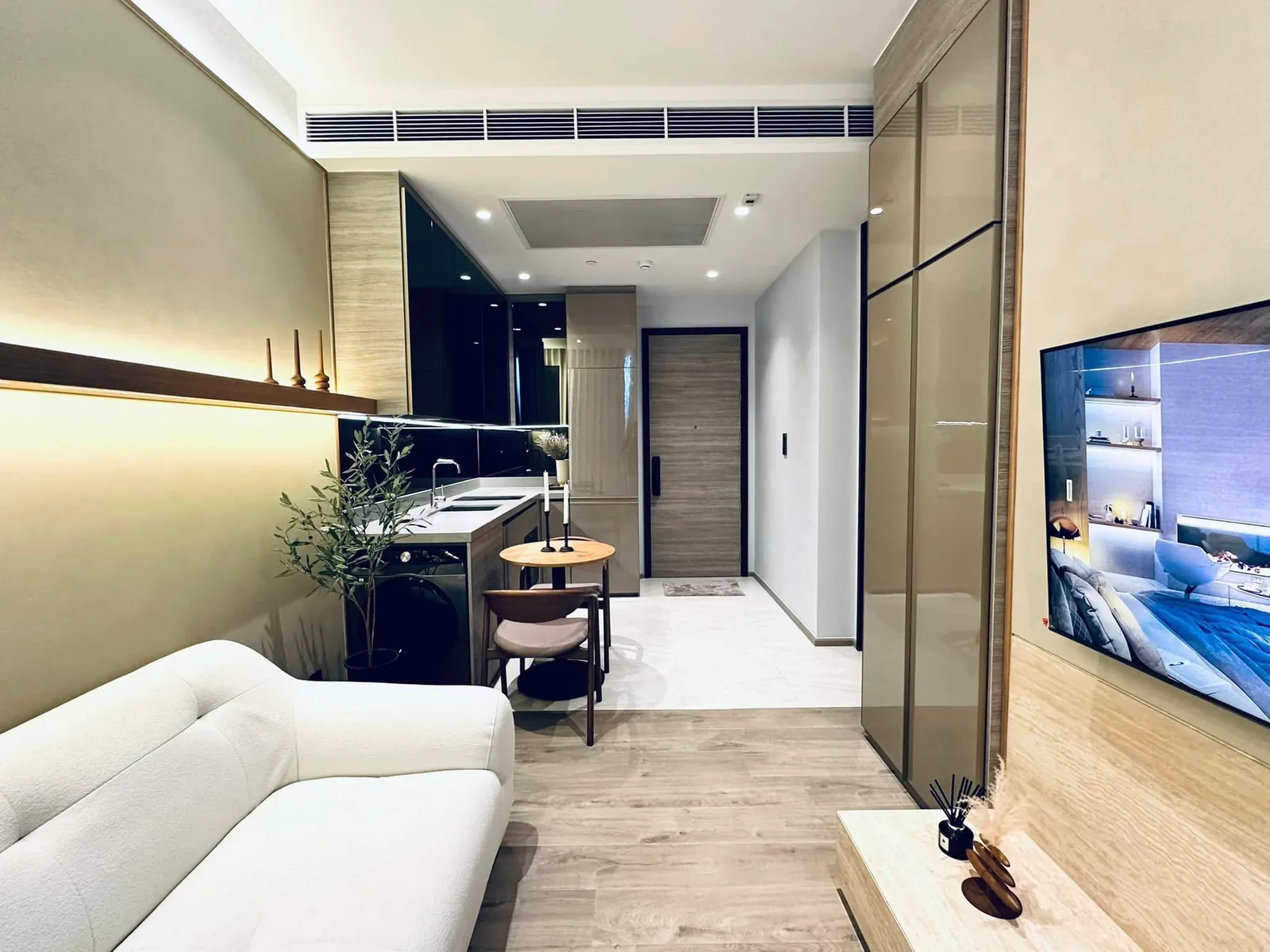 The Crest Park Residences — photo 3