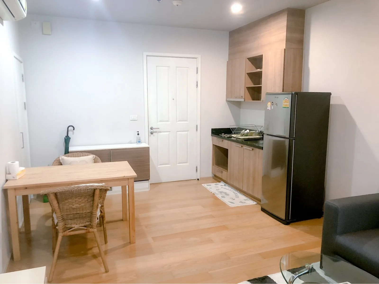 Hive Sathorn — photo 3