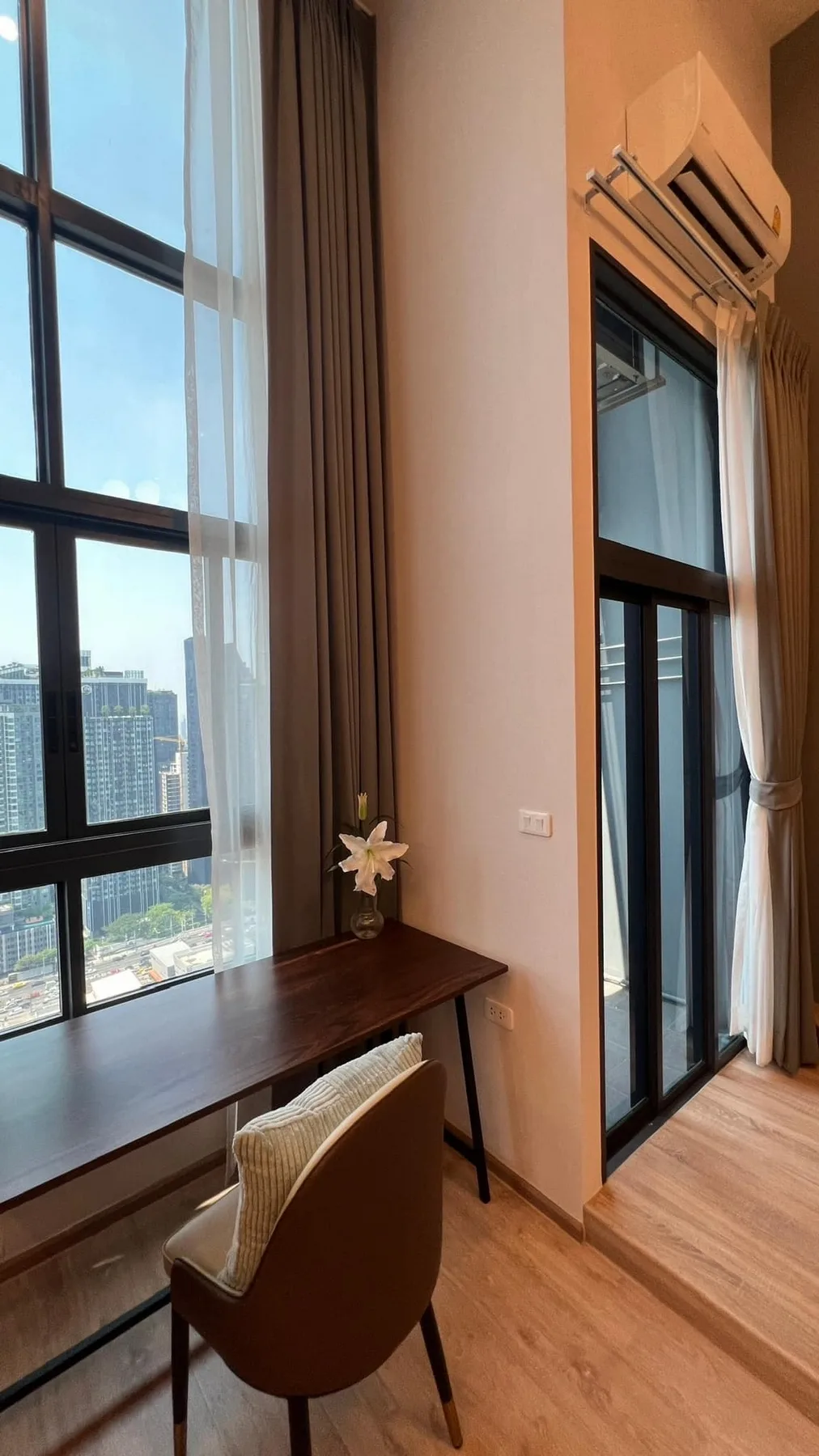 Ideo Rama 9 - Asoke — photo 4