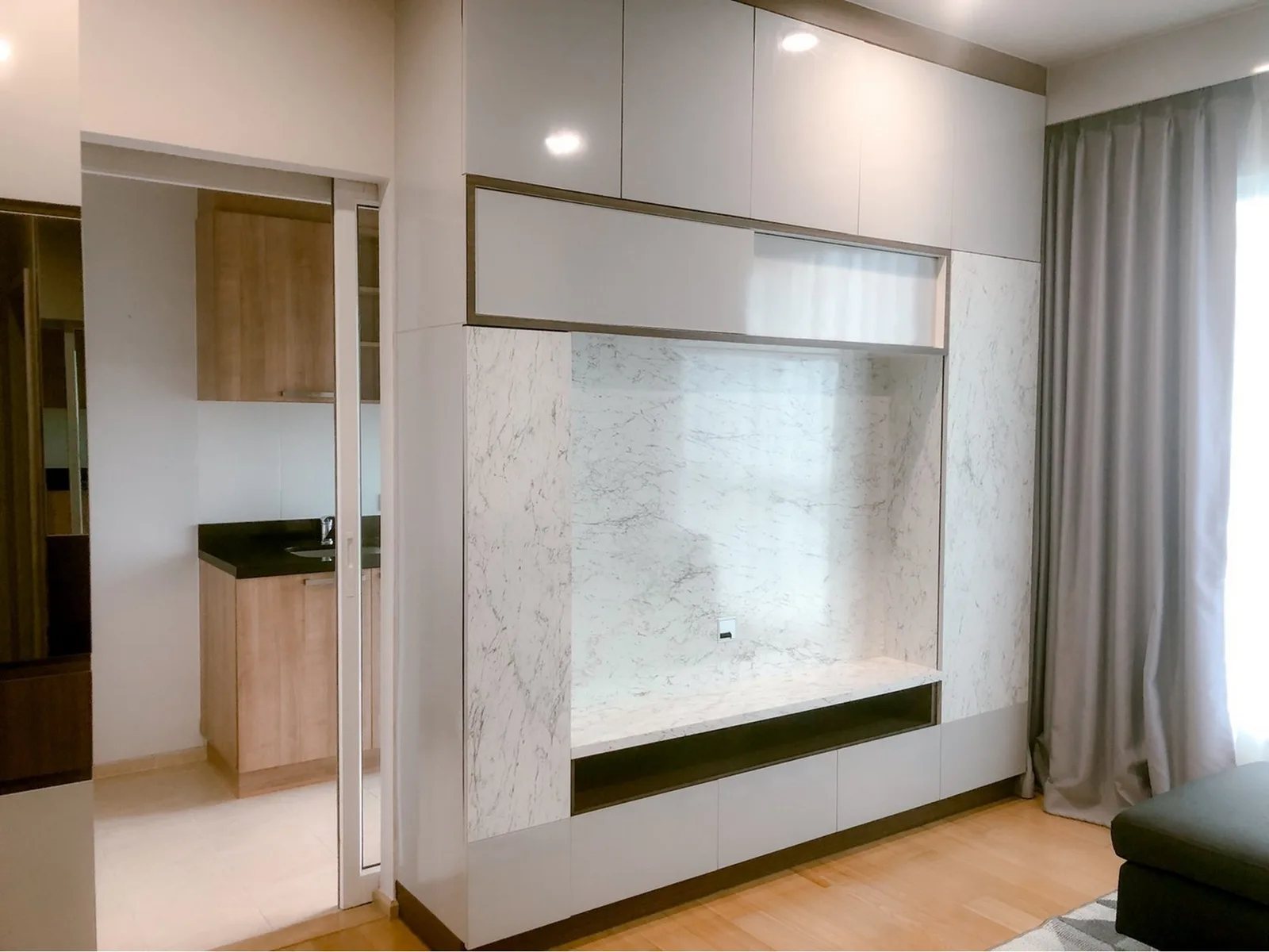 Hive Sathorn — photo 2
