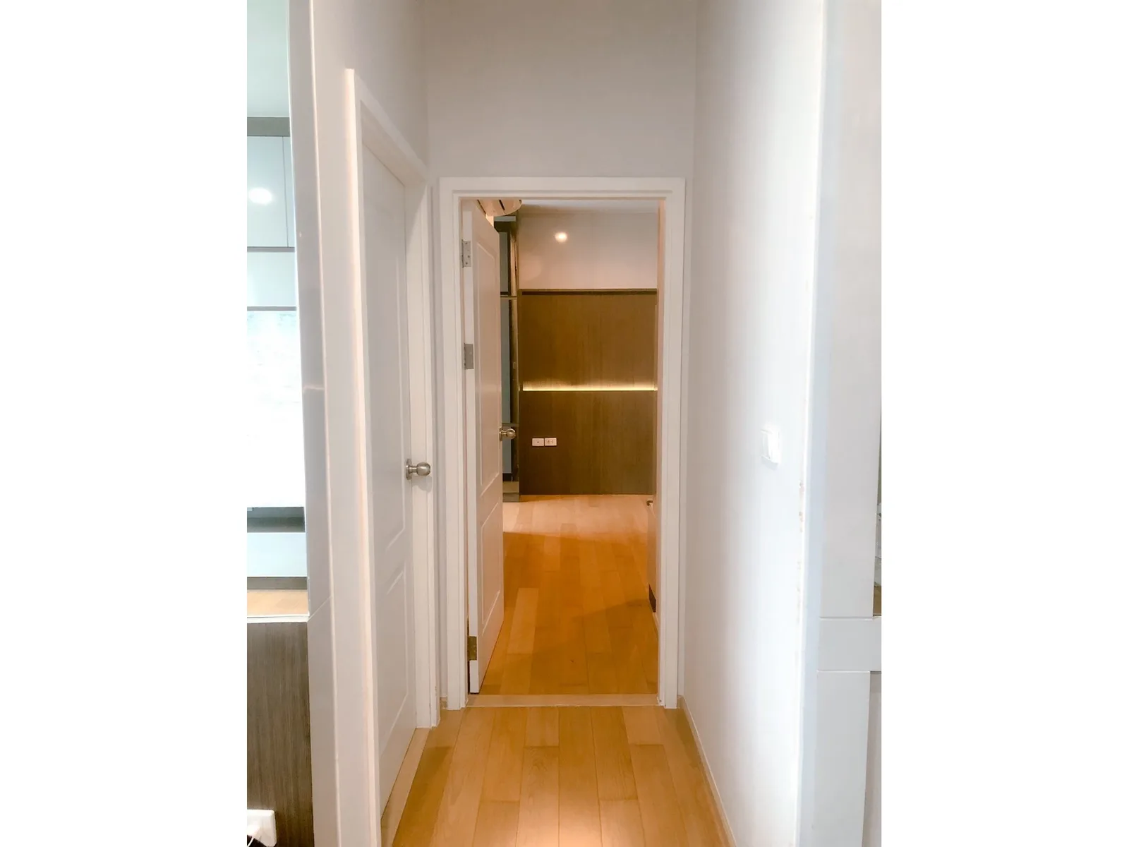 Hive Sathorn — photo 12