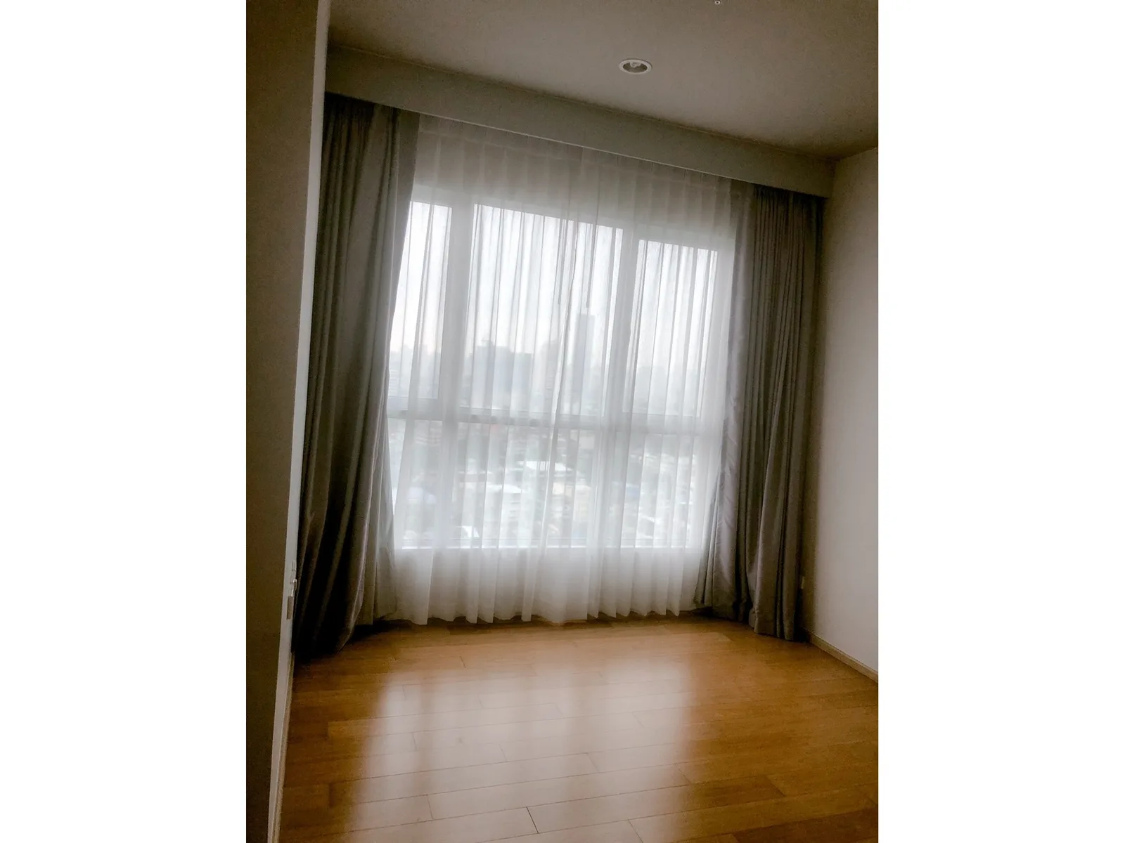 Hive Sathorn — photo 9