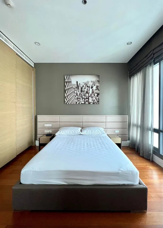 Bright Sukhumvit 24 — photo 20