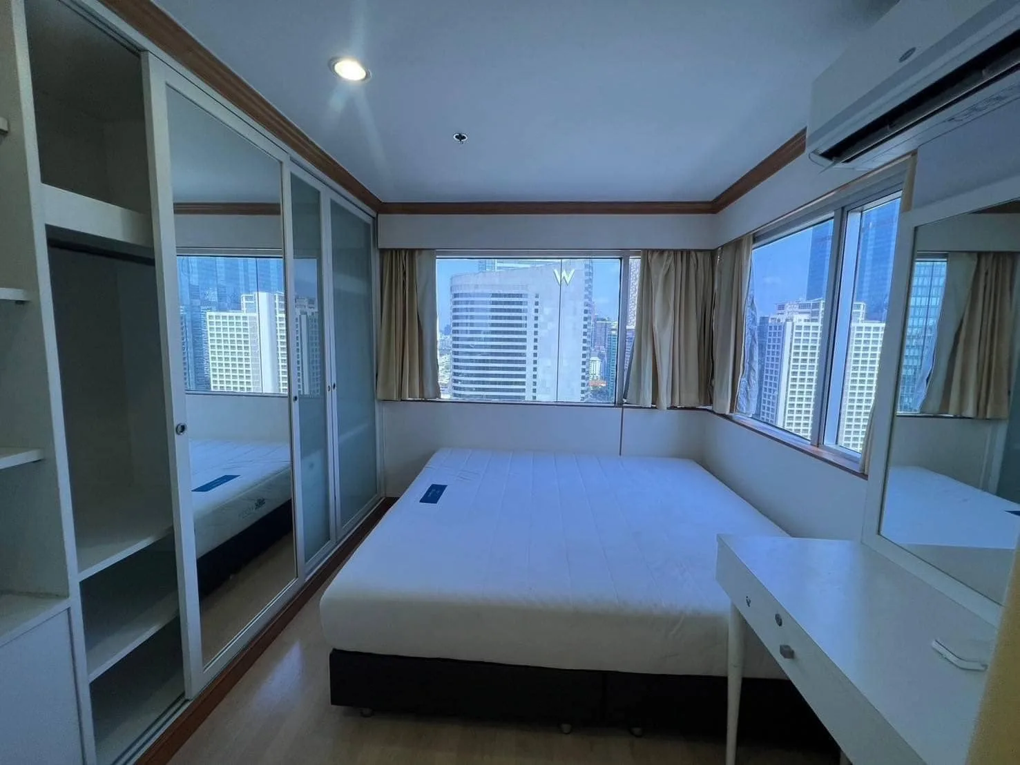 Silom Suite — photo 11