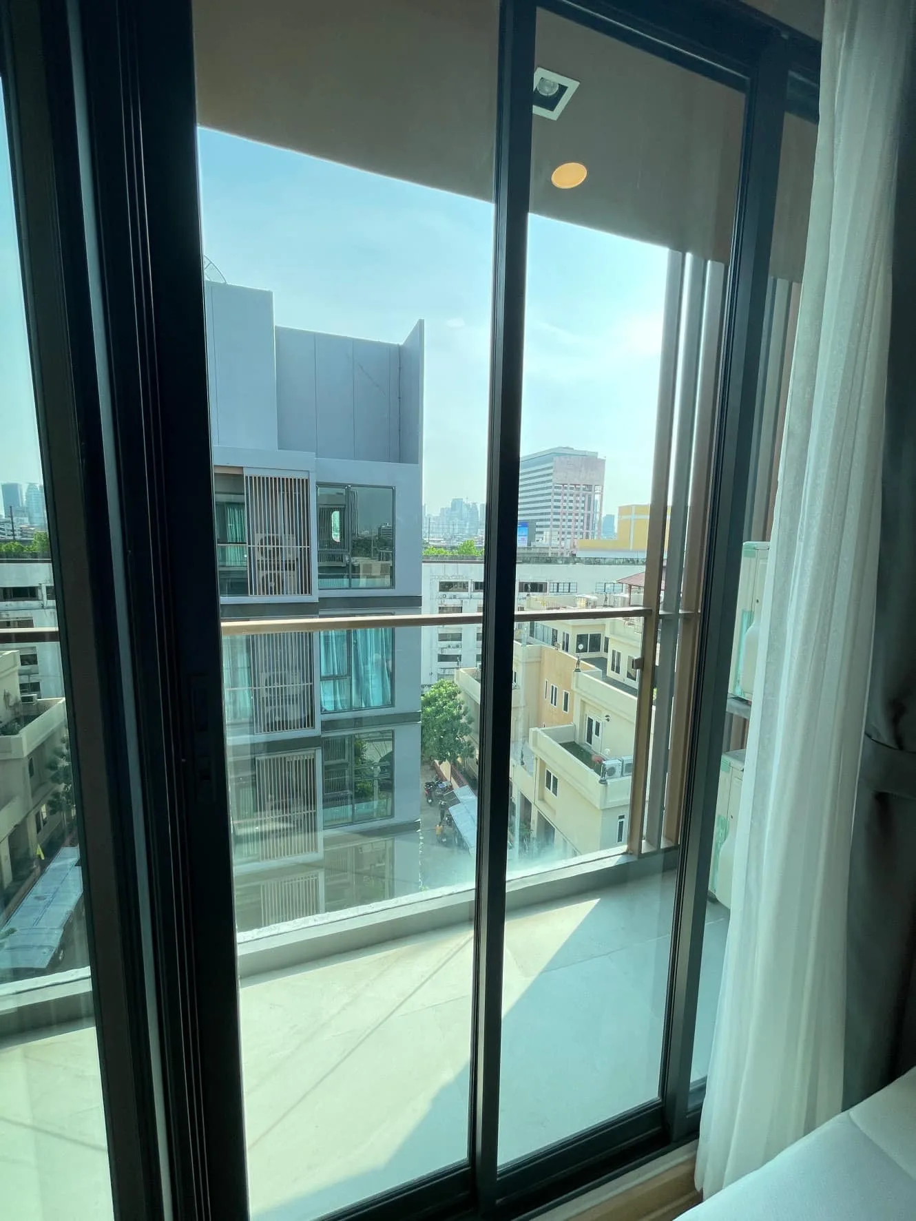 Lloyd Soonvijai-thonglor — photo 4