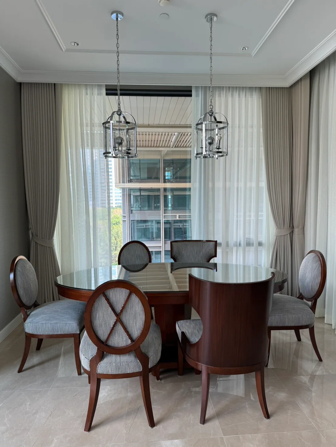 Sindhorn Residence — photo 2