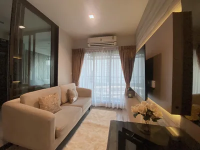 Life Sathorn Sierra