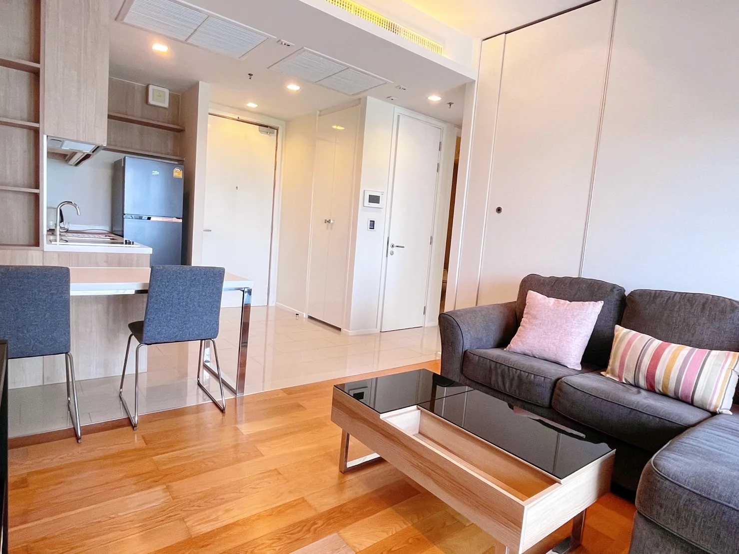 Circle Living Prototype — photo 3