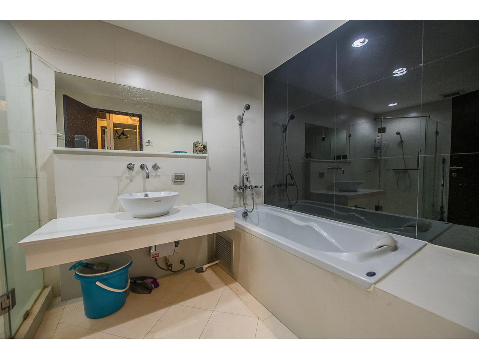 The Address Sukhumvit 42 — photo 12