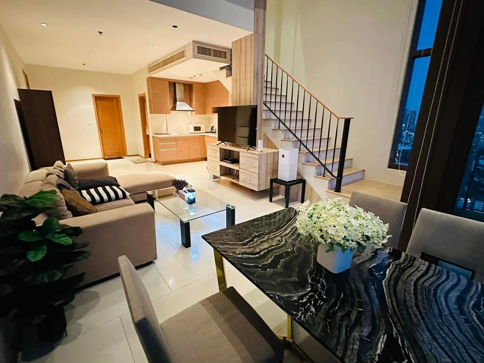 The Emporio Place — photo 4