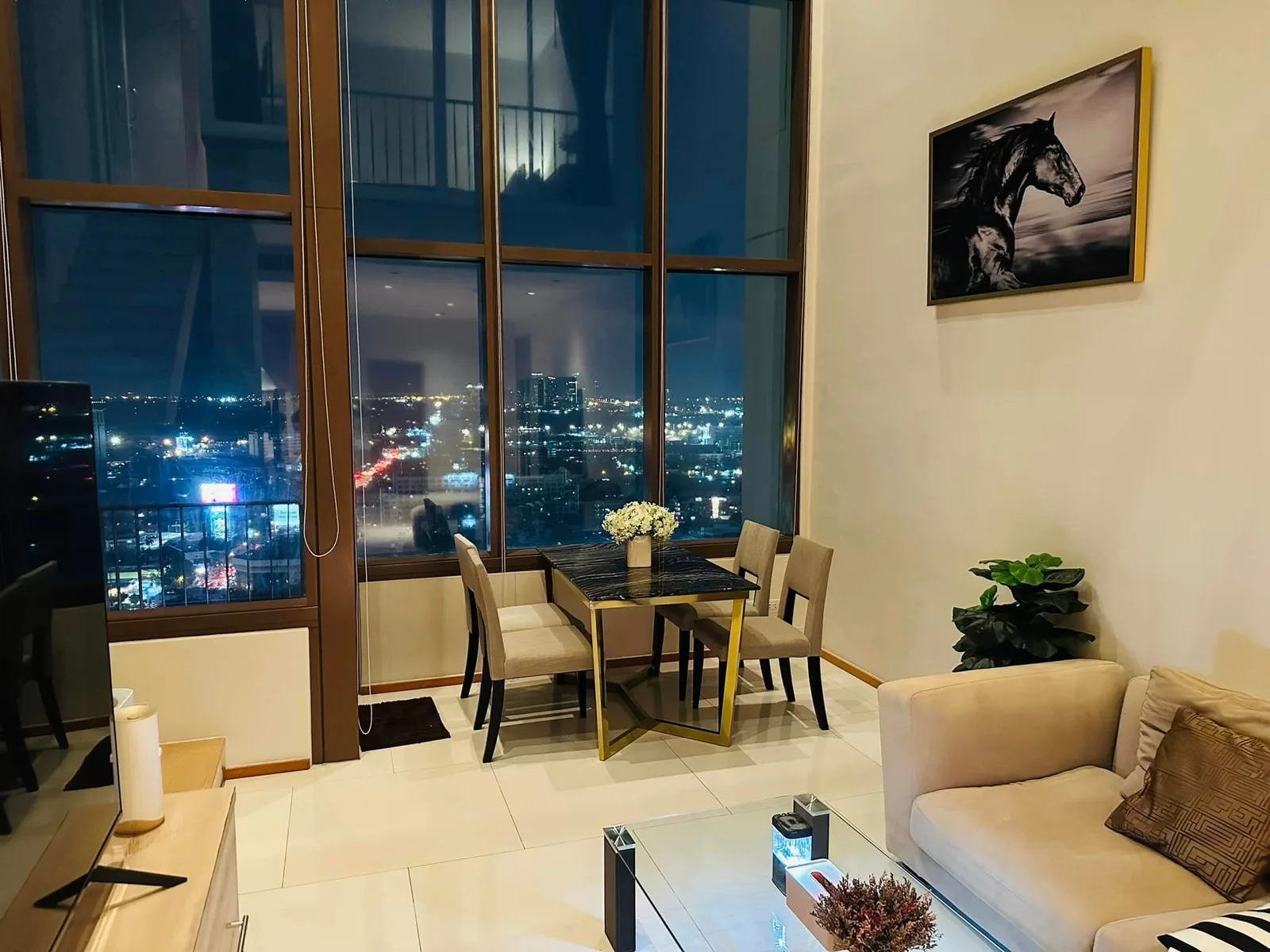 The Emporio Place — photo 6