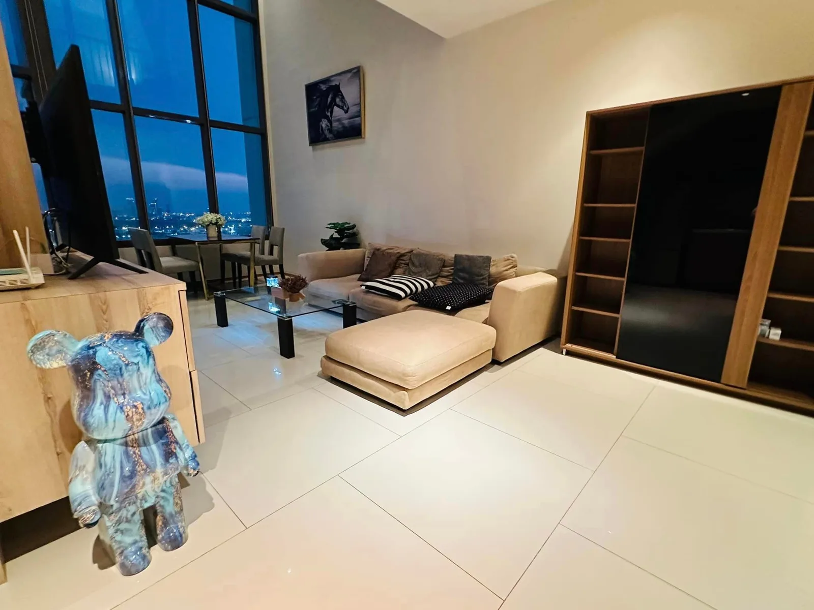 The Emporio Place — photo 7