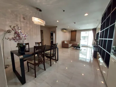 Serene Place Sukhumvit 24