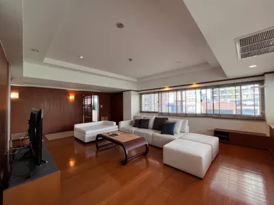 Sukhumvit House