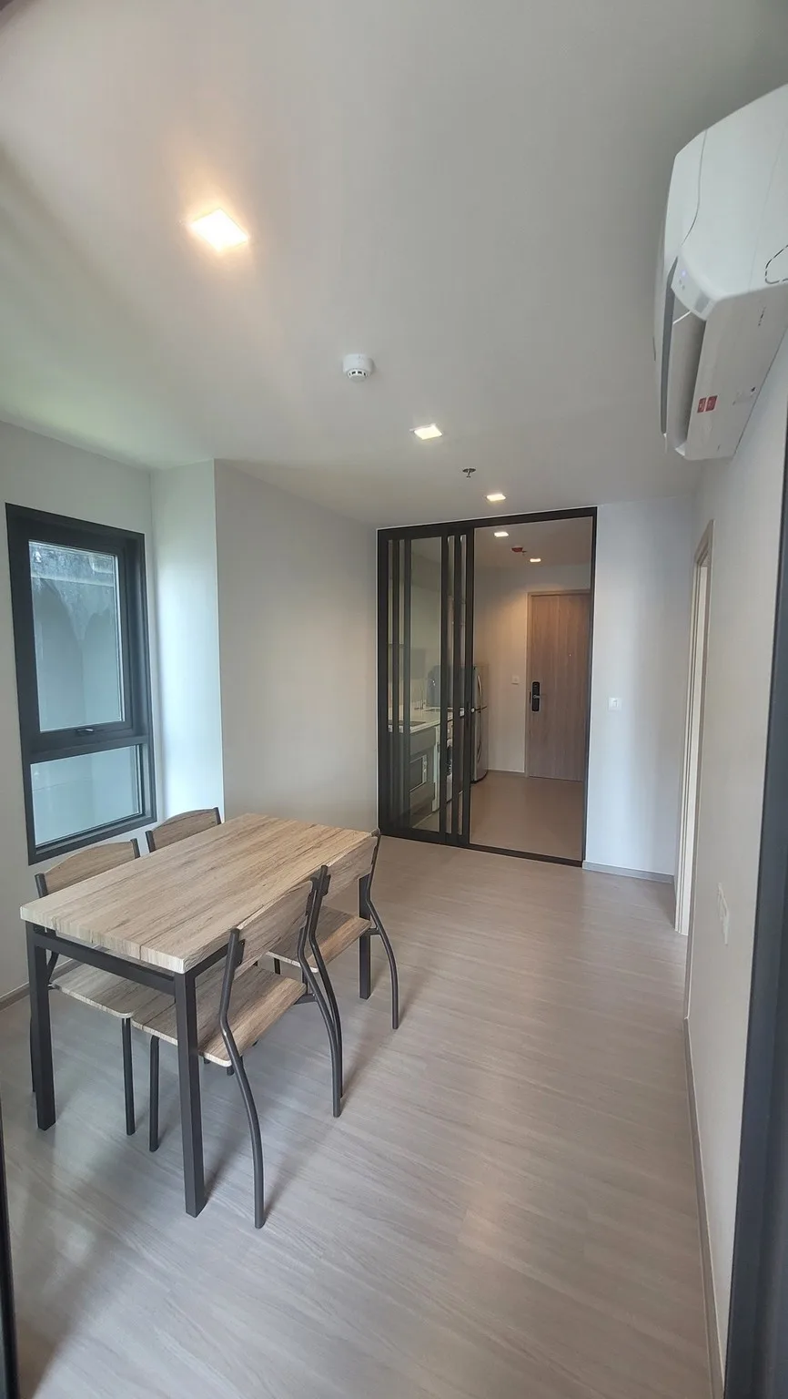 Life Sathorn Sierra — photo 3