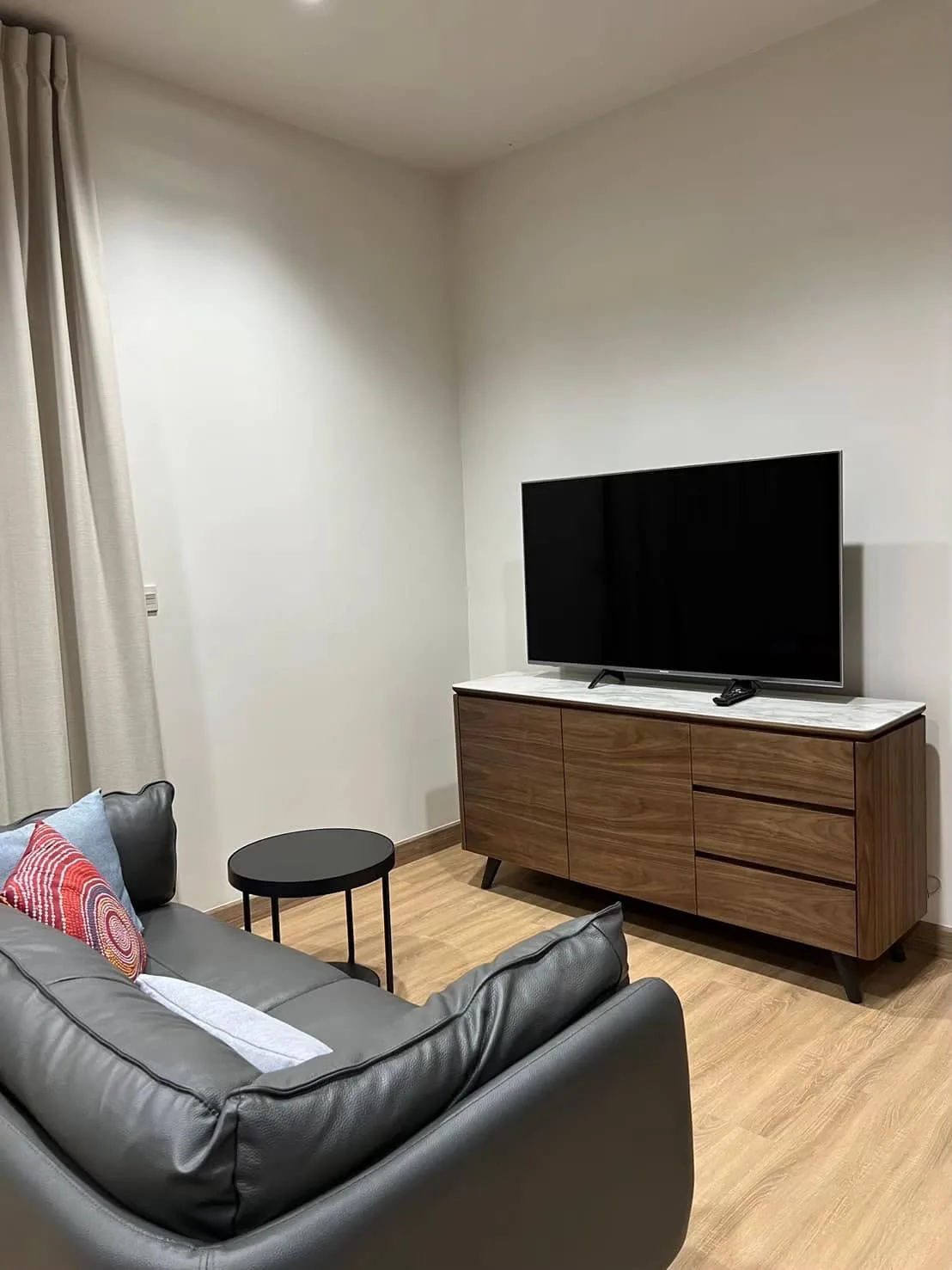 Edge Sukhumvit 23 — photo 2