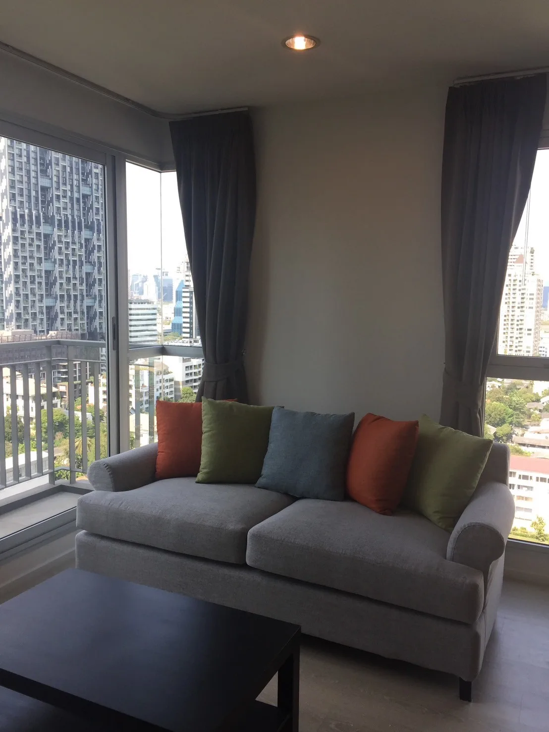 Rhythm Sathorn - Narathiwas — photo 1