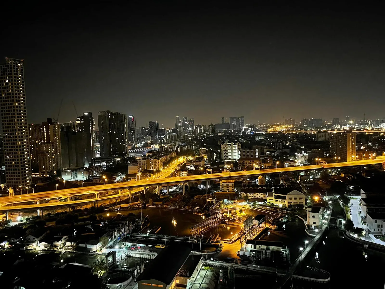 Life Sukhumvit 48 — photo 10