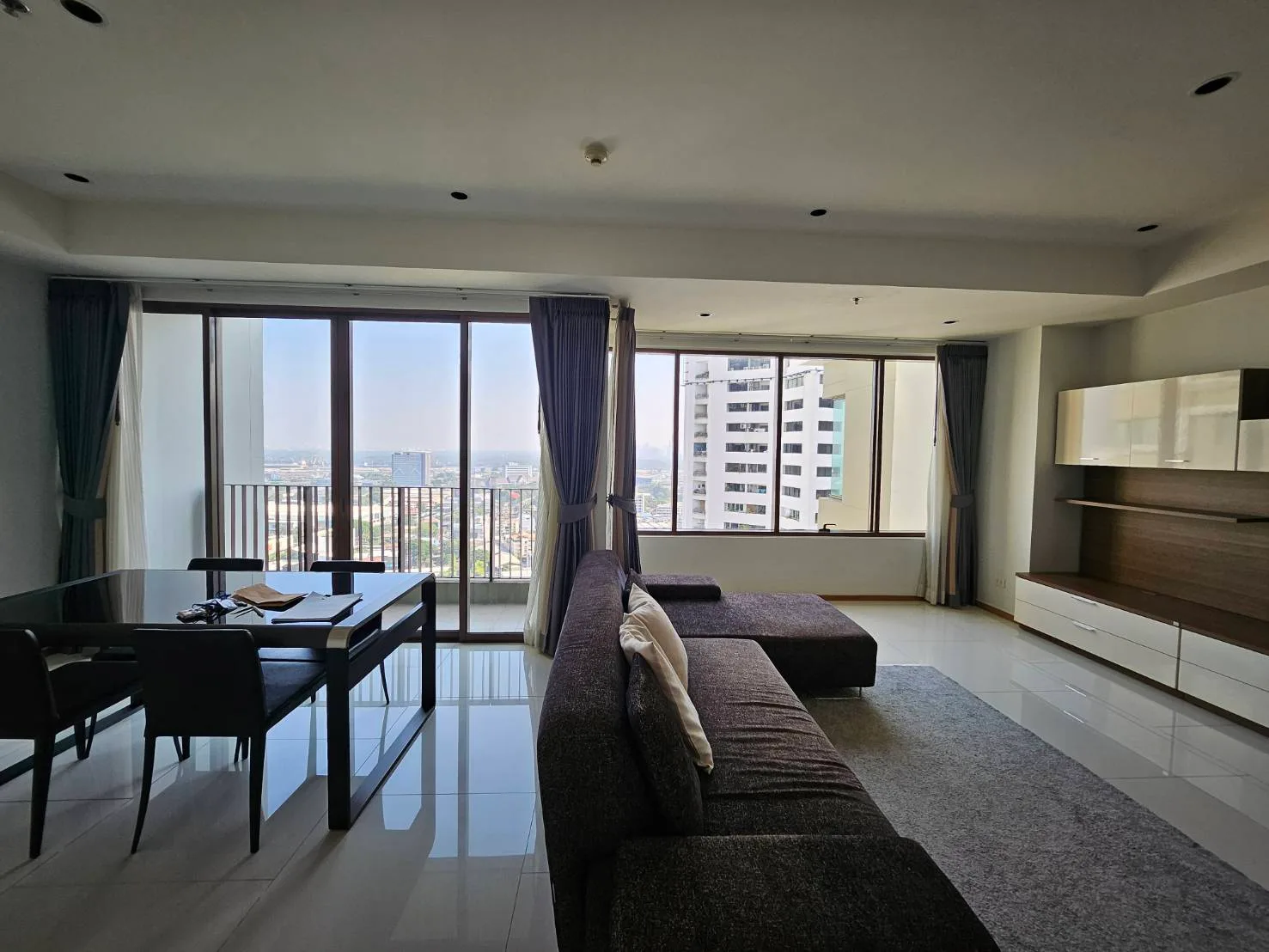 The Emporio Place — photo 3