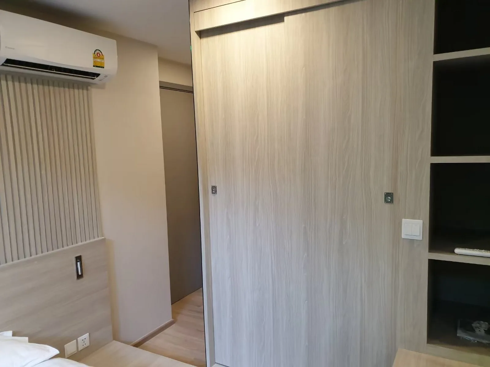Taka Haus Ekamai 12 — photo 6