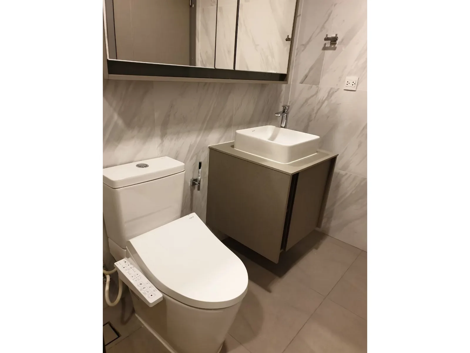 Taka Haus Ekamai 12 — photo 9