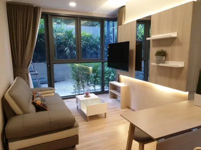 Taka Haus Ekamai 12