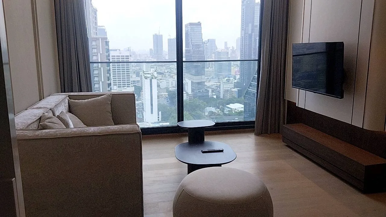 Anil Sathorn 12 — photo 3