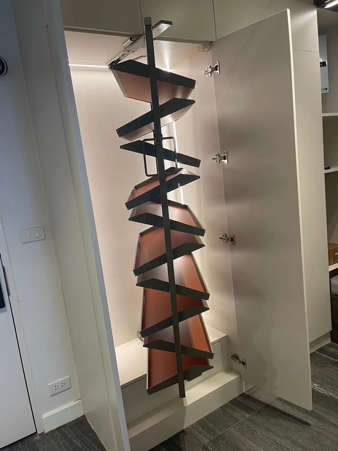 State Tower — photo 13