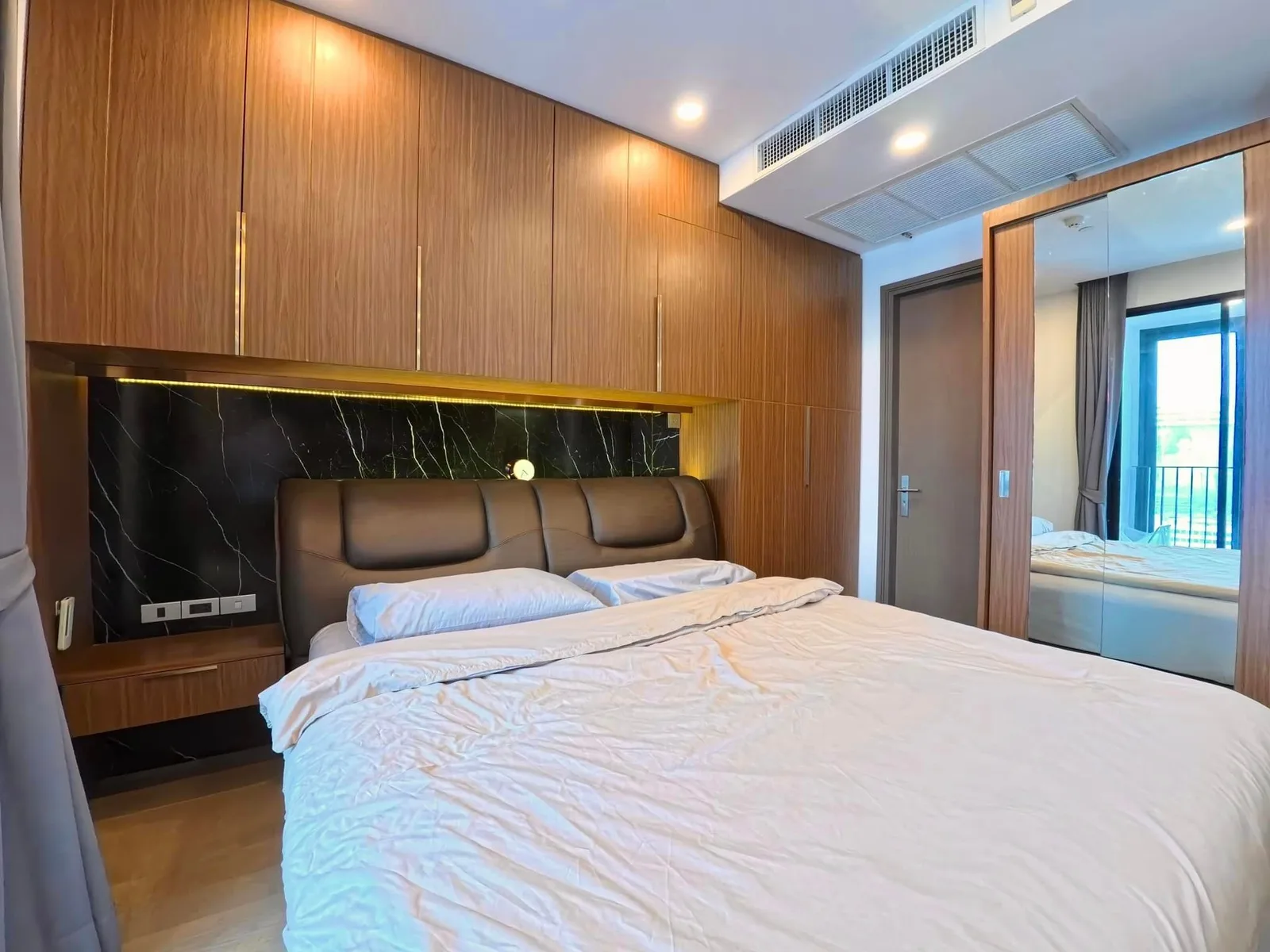 Ashton Chula - Silom — photo 11