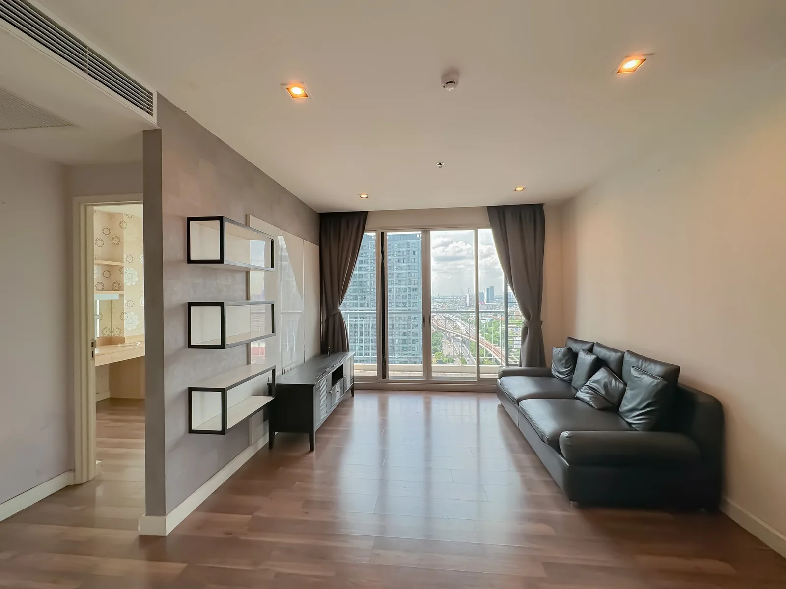 The Room Sathorn - Taksin — photo 2