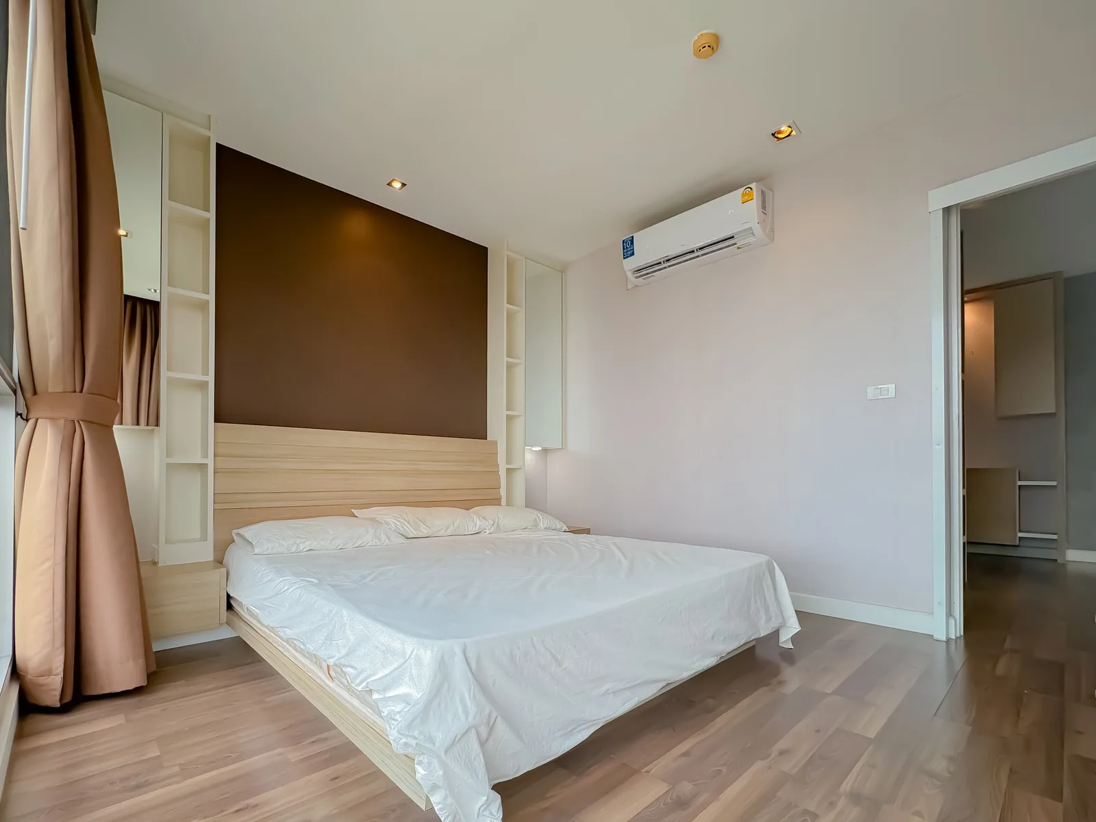 The Room Sathorn - Taksin — photo 10
