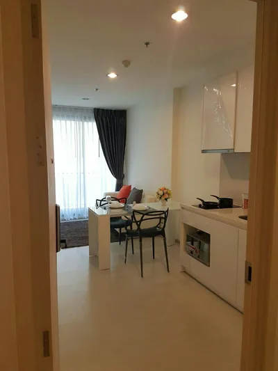 Rhythm Sukhumvit 42