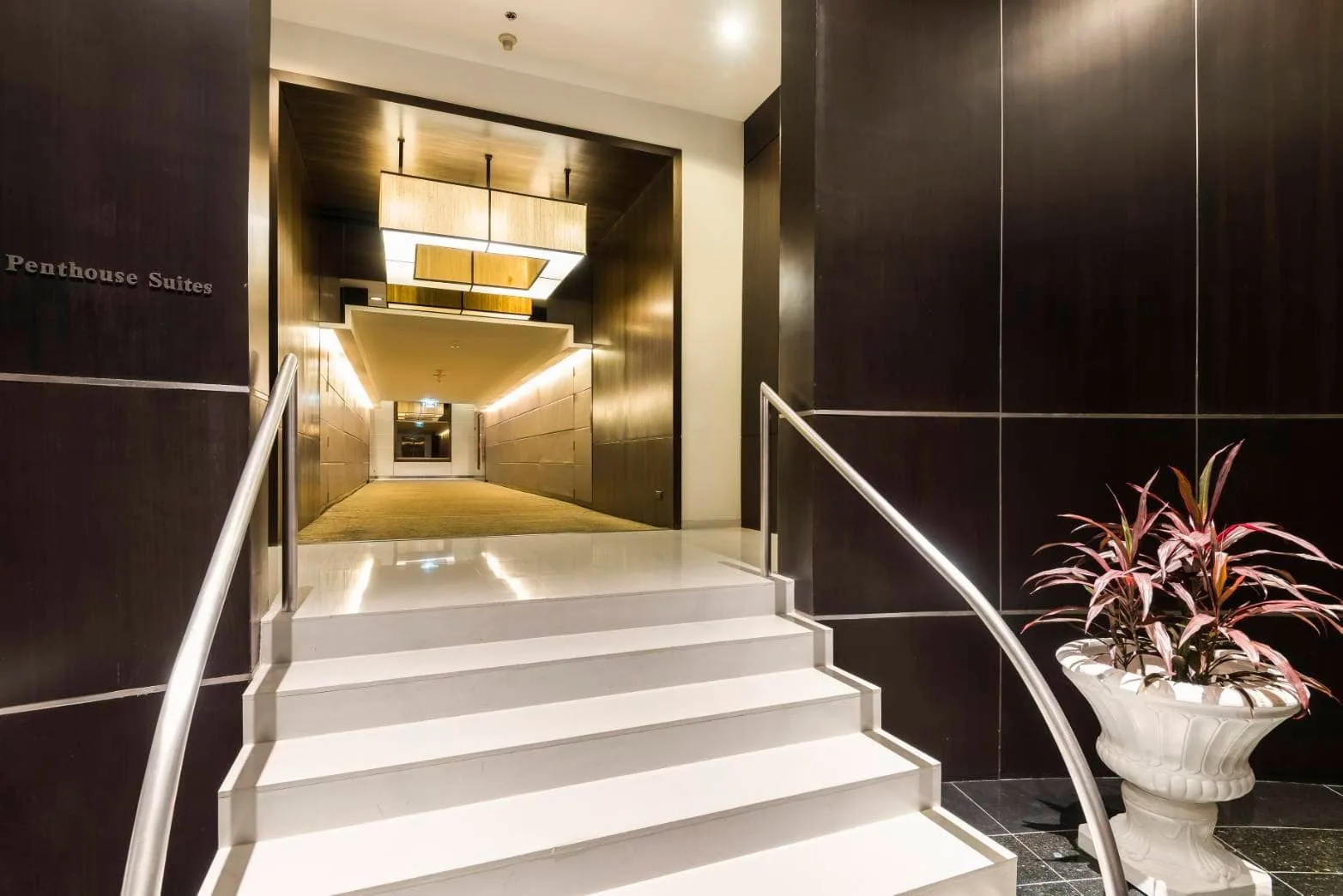 Emporium Suites by Chatrium — photo 5