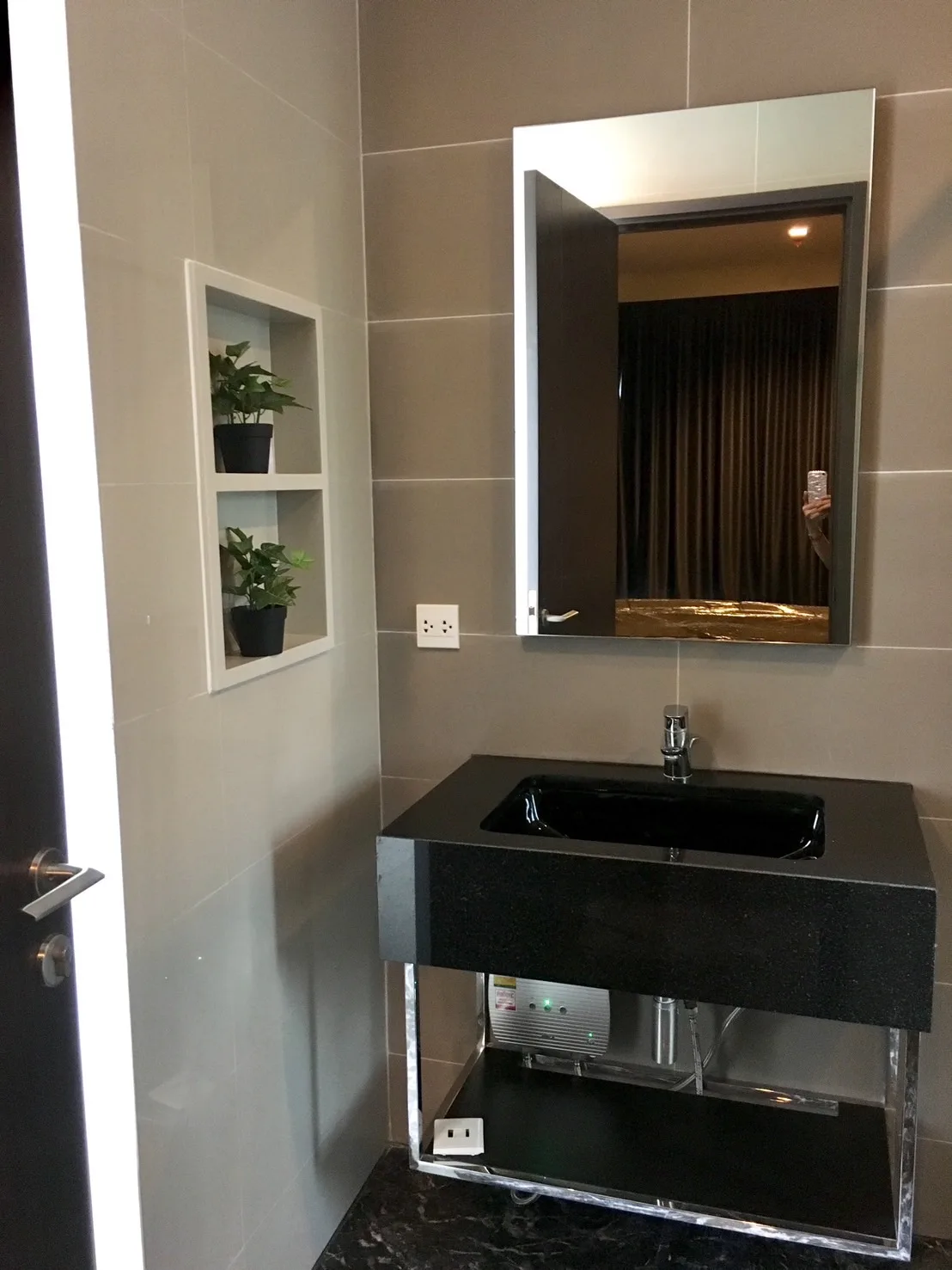 Edge Sukhumvit 23 — photo 10