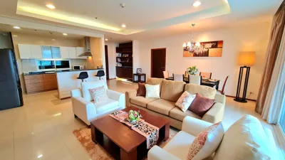 Piyathip Place