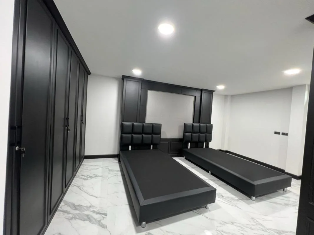 Townhouse Suk 26- — photo 11
